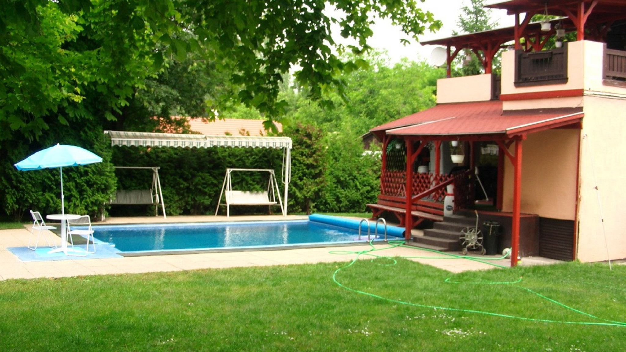Ferienhaus mit Pool, WLAN und Kliaamlage