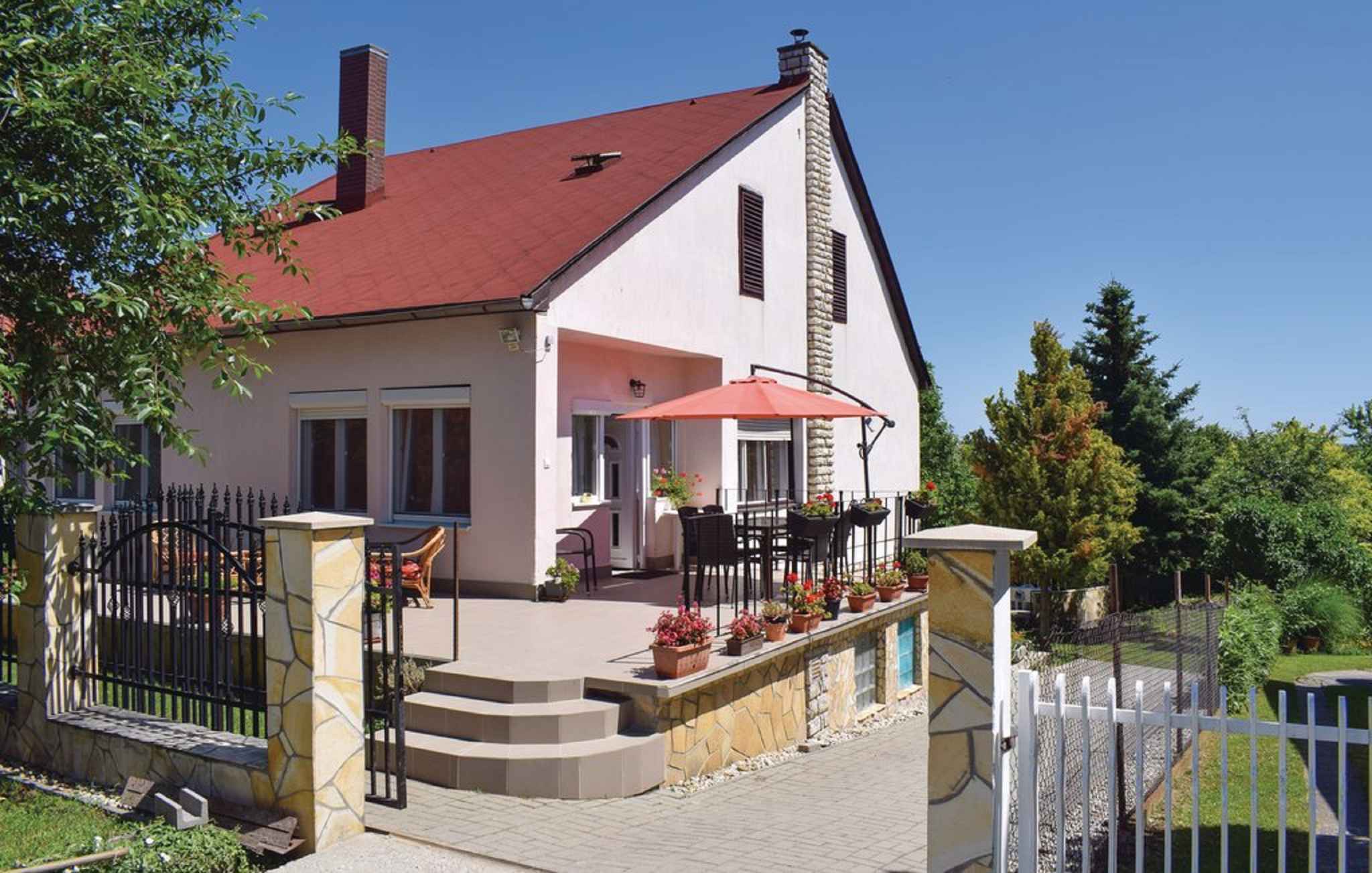 Ferienhaus mit WLAN und schöner Terrasse Ferienhaus am Balaton Plattensee