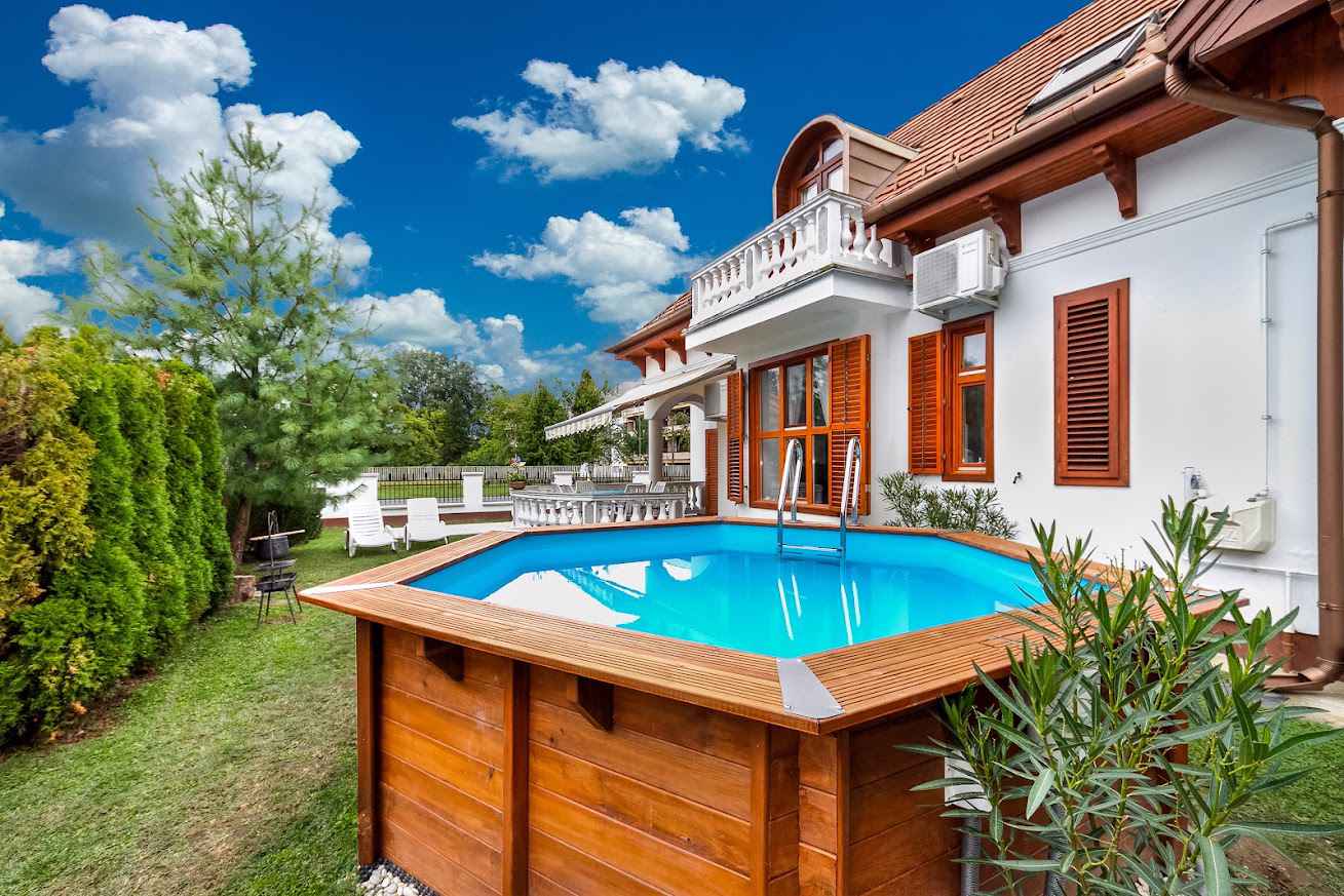Ferienhaus Mit schöner Einrichtung, Pool, Kli  in Ungarn