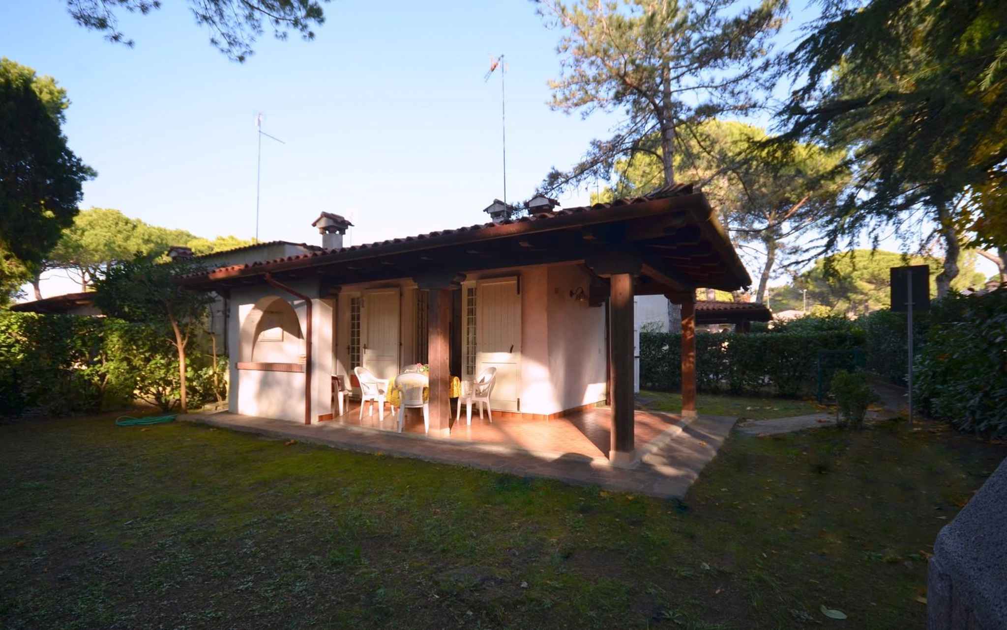 Villa ruhiger Lage mit privatem Garten Ferienhaus in Lignano