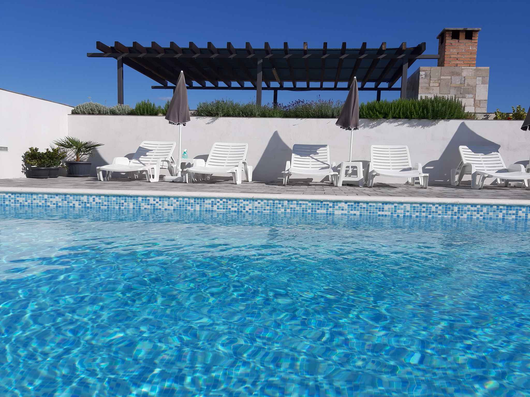 Ferienwohnung mit Pool und Grill Terrasse  in Kroatien