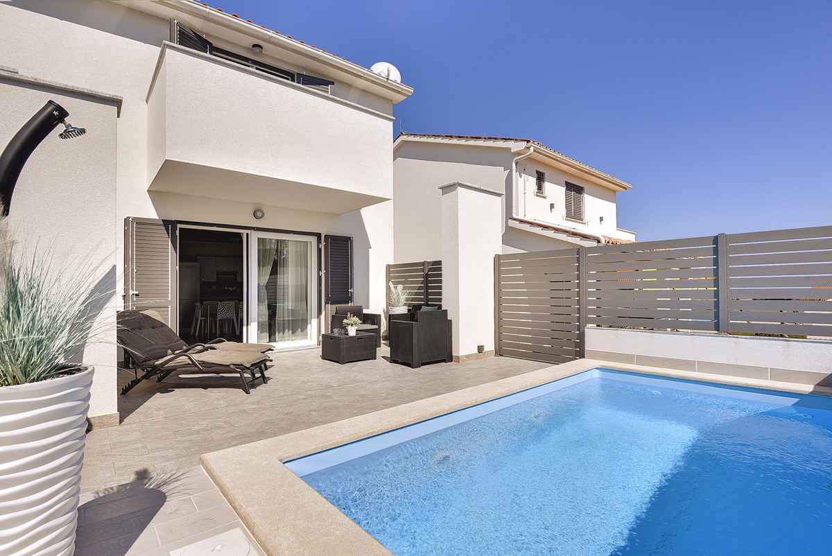 Ferienhaus mit Pool und Terrasse  in Istrien