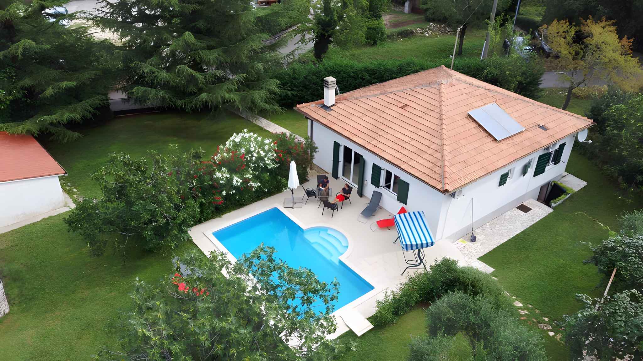 Villa mit Pool und Klimaanlage Ferienhaus in Kroatien