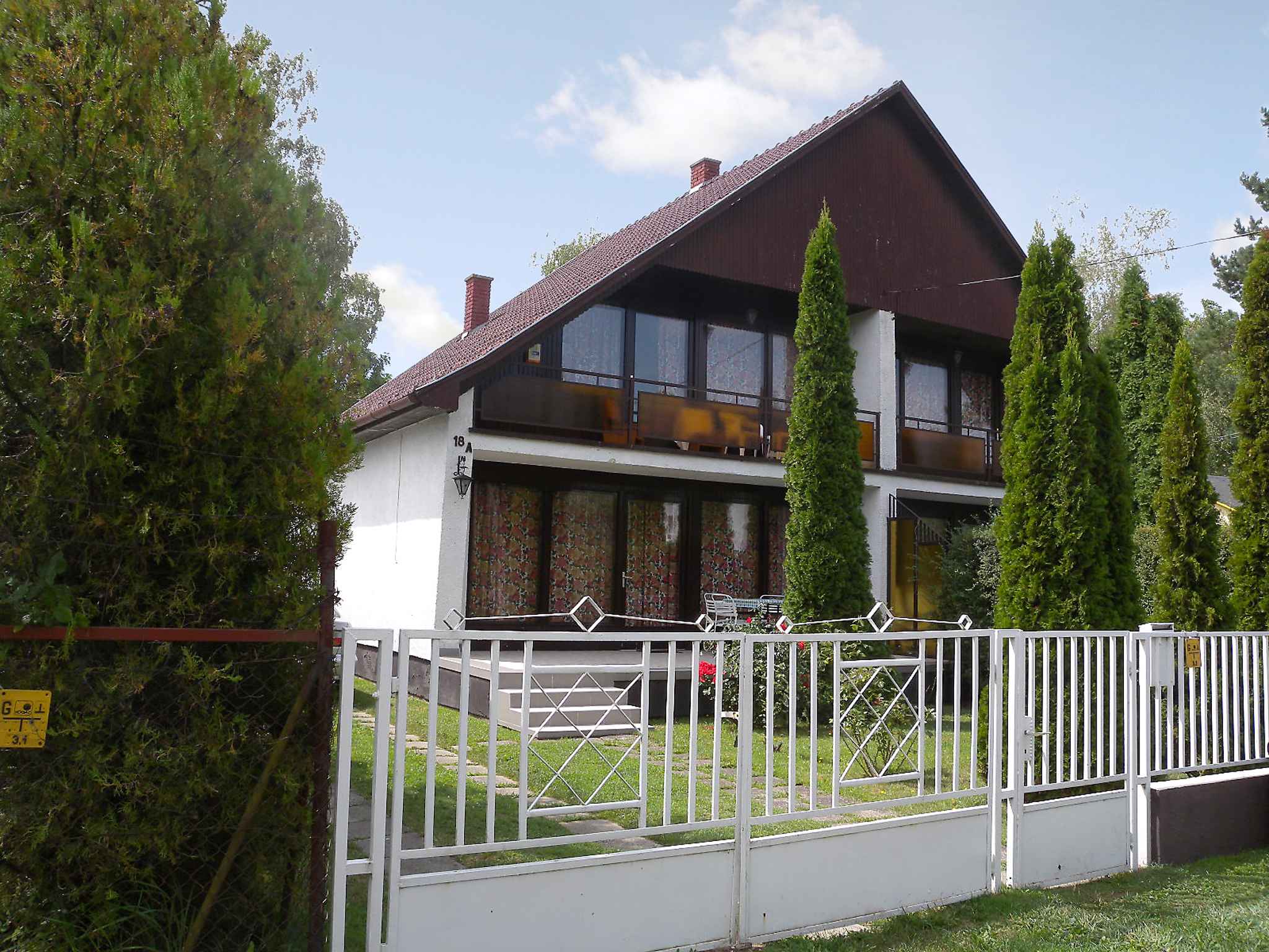 Ferienhaus 50 m zum Balaton mit eigenem Steg und B  