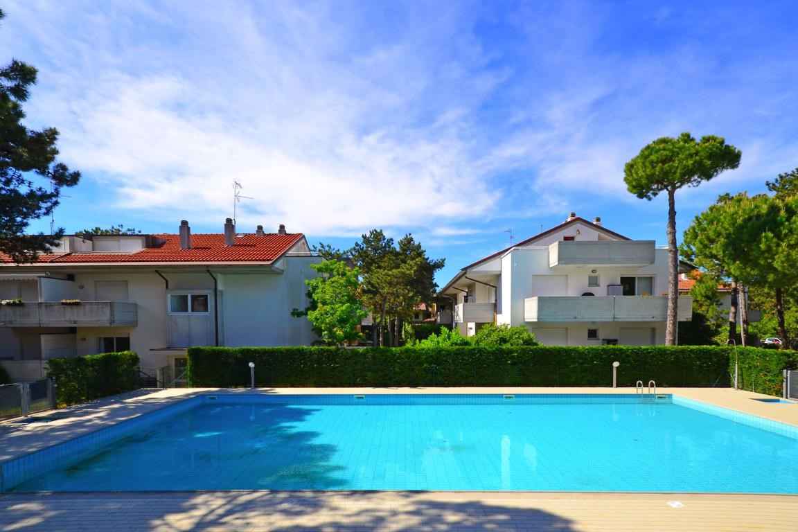 Appartement de vacances mit Pool (279395), Lignano Sabbiadoro, Côte adriatique (Frioul-Vénétie julienne), Frioul-Vénétie julienne, Italie, image 1