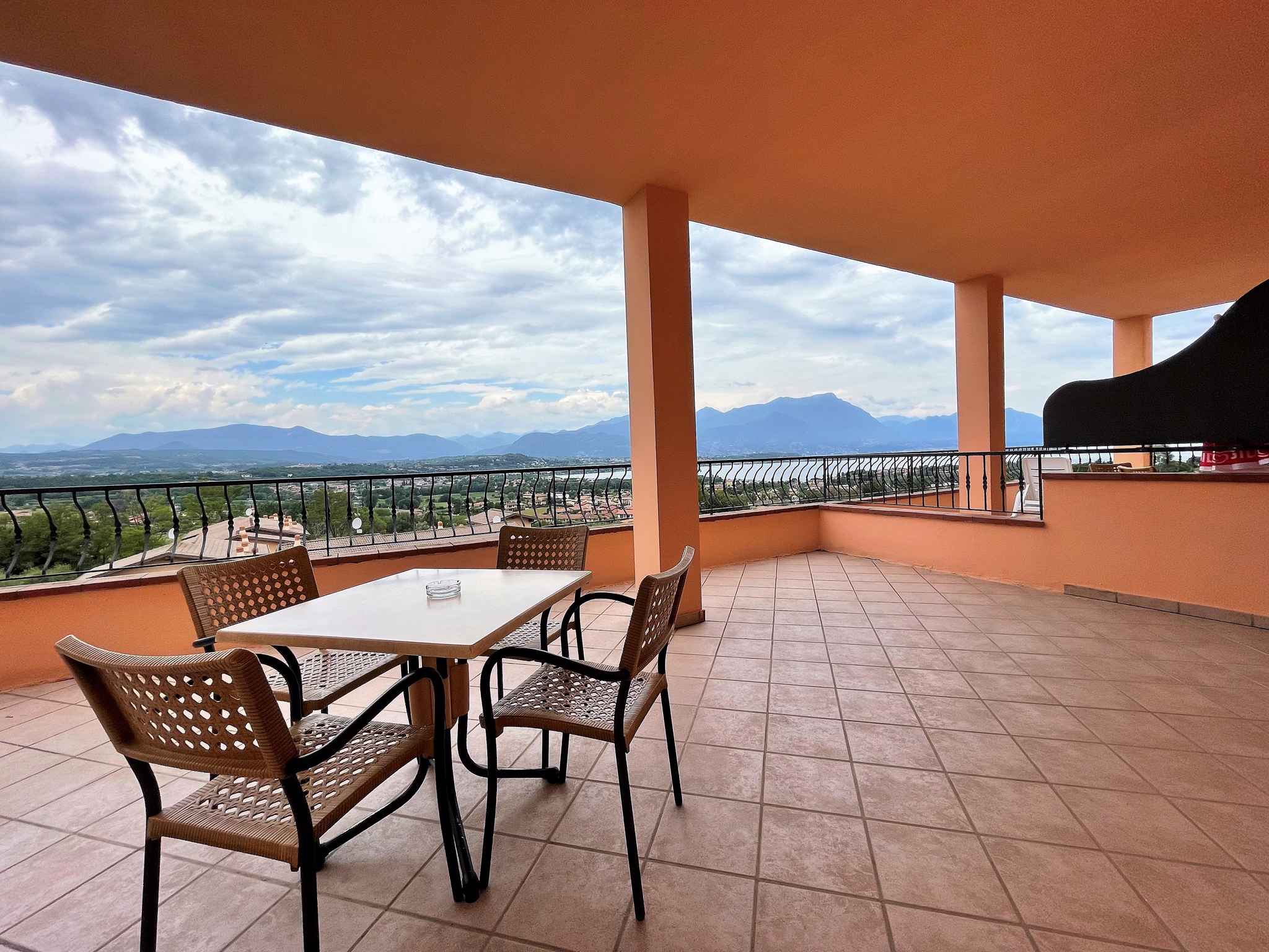Ferienwohnung in der Residence Bellavista mit Pool   Manerba del Garda