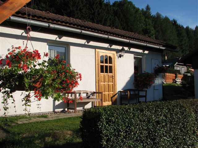 Bungalow mit Aussicht und Außenpool Ferienhaus  Tschechische Republik