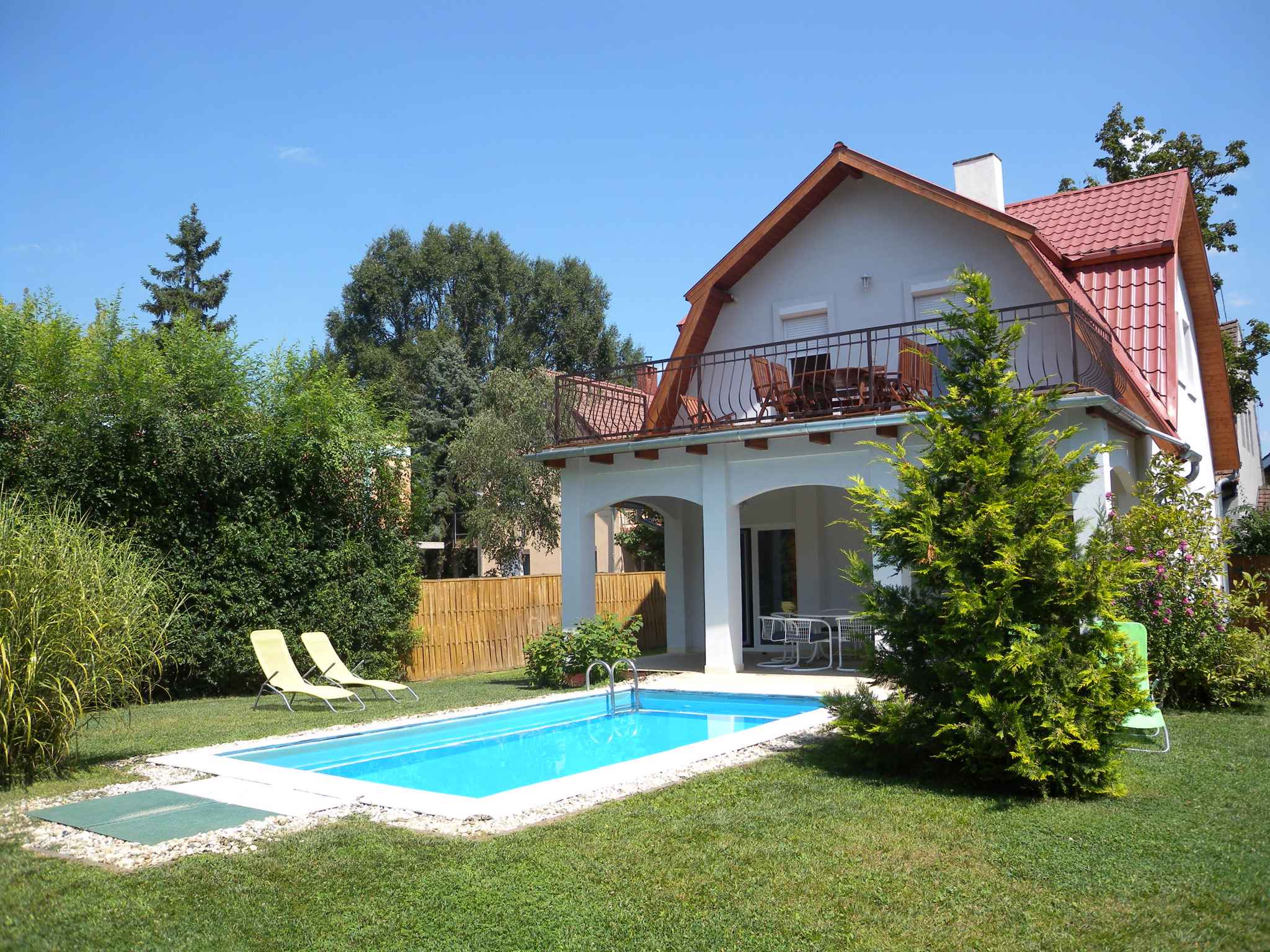 Ferienhaus mit Garten und Pool nur 100 m vom Stran Ferienhaus in Ungarn