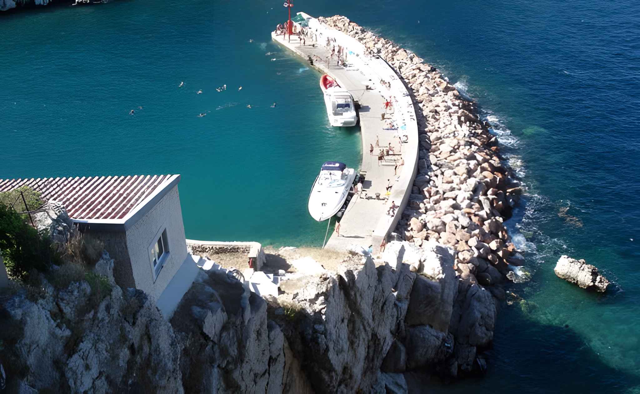 Ferienhaus am Hang über dem Meer Ferienhaus  kroatische Inseln