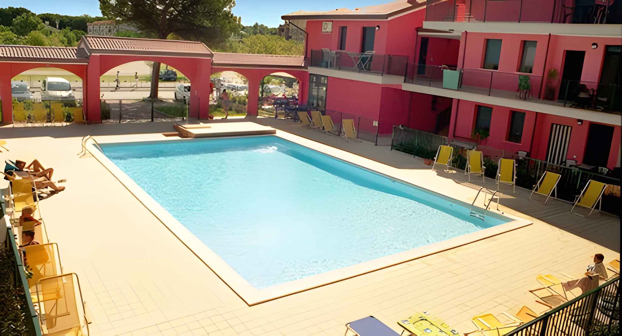 Ferienwohnung mit grossem Pool  in Italien