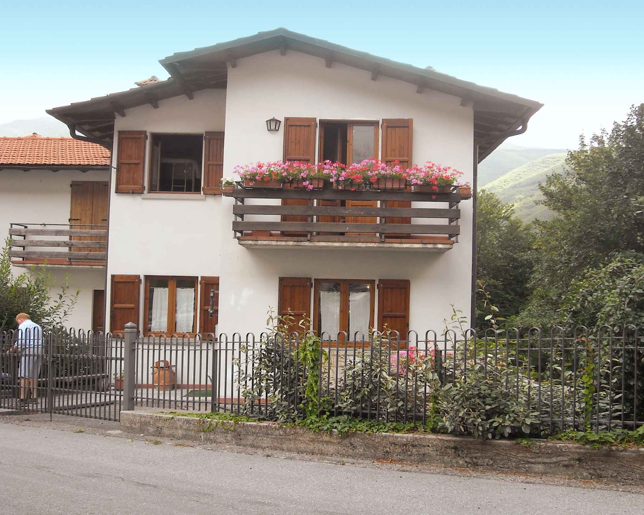 Villa in Bergen, mit Terrasse und Garten Ferienhaus in Italien