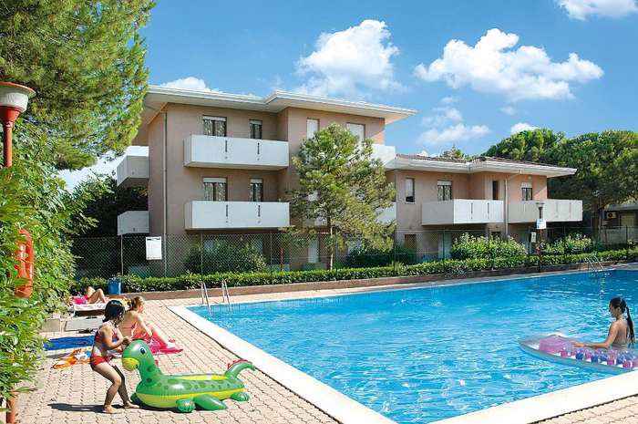 Ferienwohnung mit Pool und Klimaanlage
