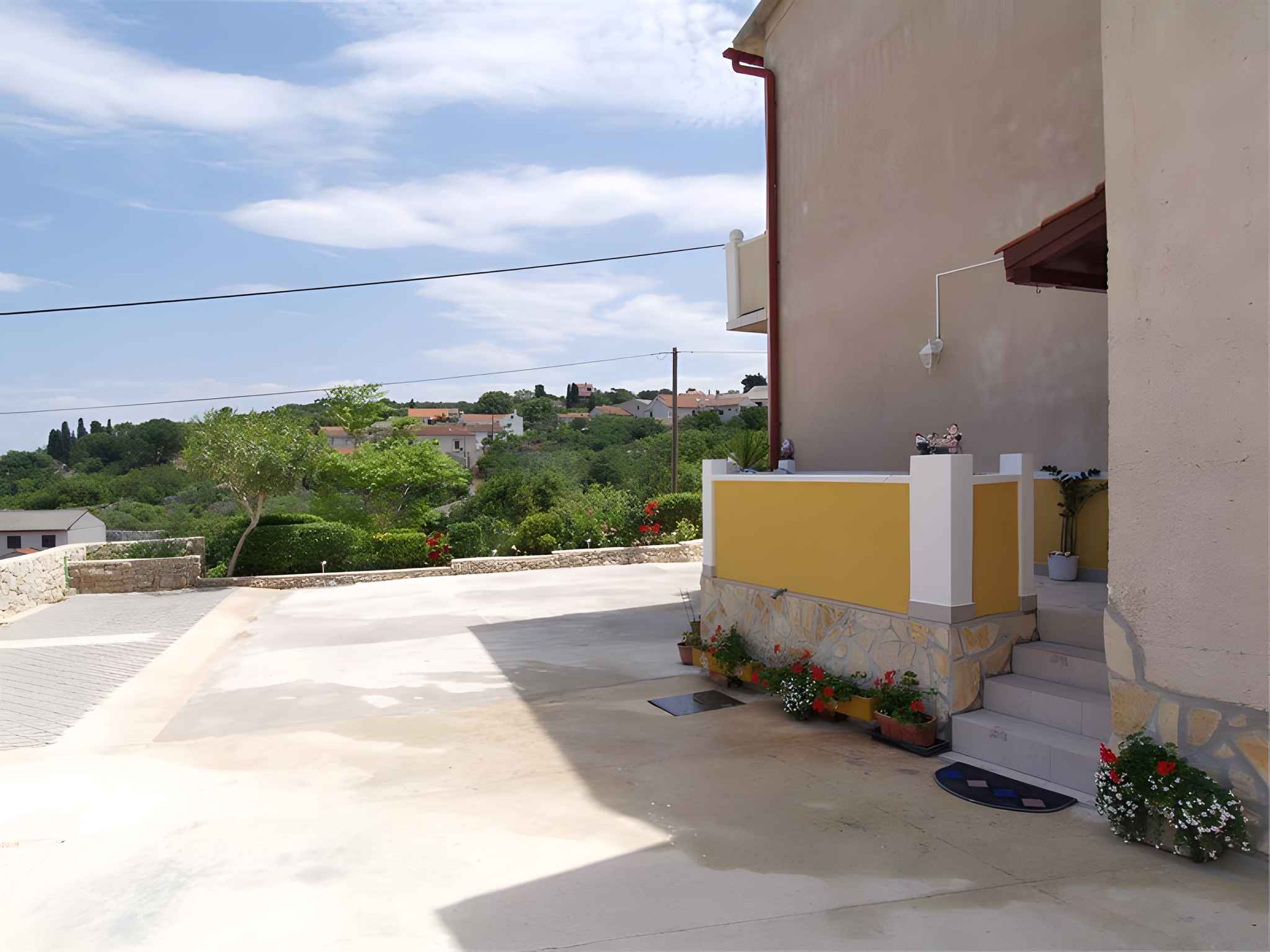 Ferienwohnung mit Terrasse und Balkon  auf der Insel Losinj