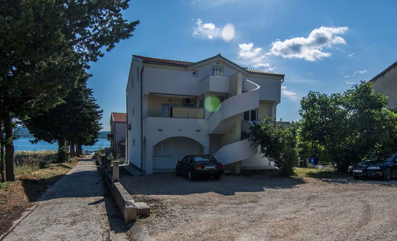 Ferienwohnung mit Meerblick Ferienhaus in Dalmatien