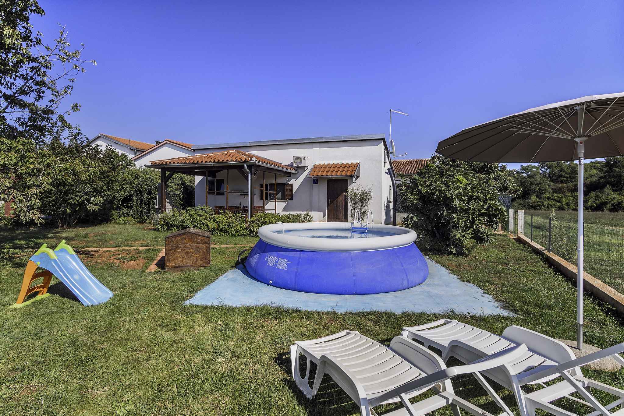 Ferienhaus mit Terrasse und Klimaanlage Ferienhaus in Istrien