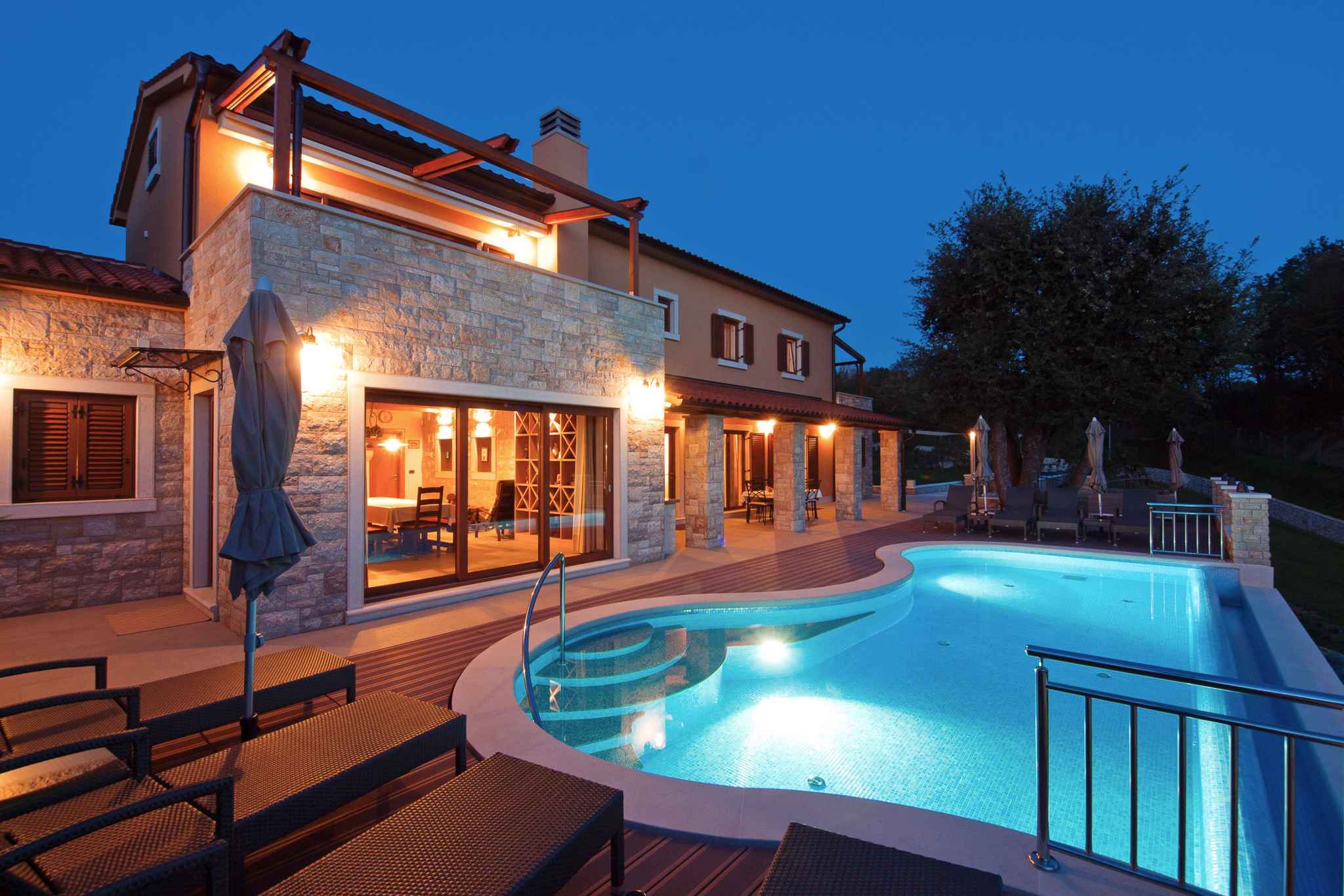 Villa mit Pool und Minigolf Ferienhaus in Kroatien