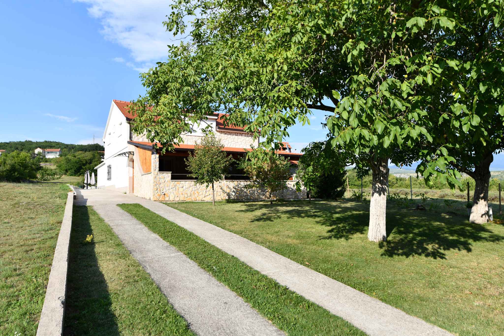 Villa mit Pool und Grillterrasse Ferienhaus in Kroatien