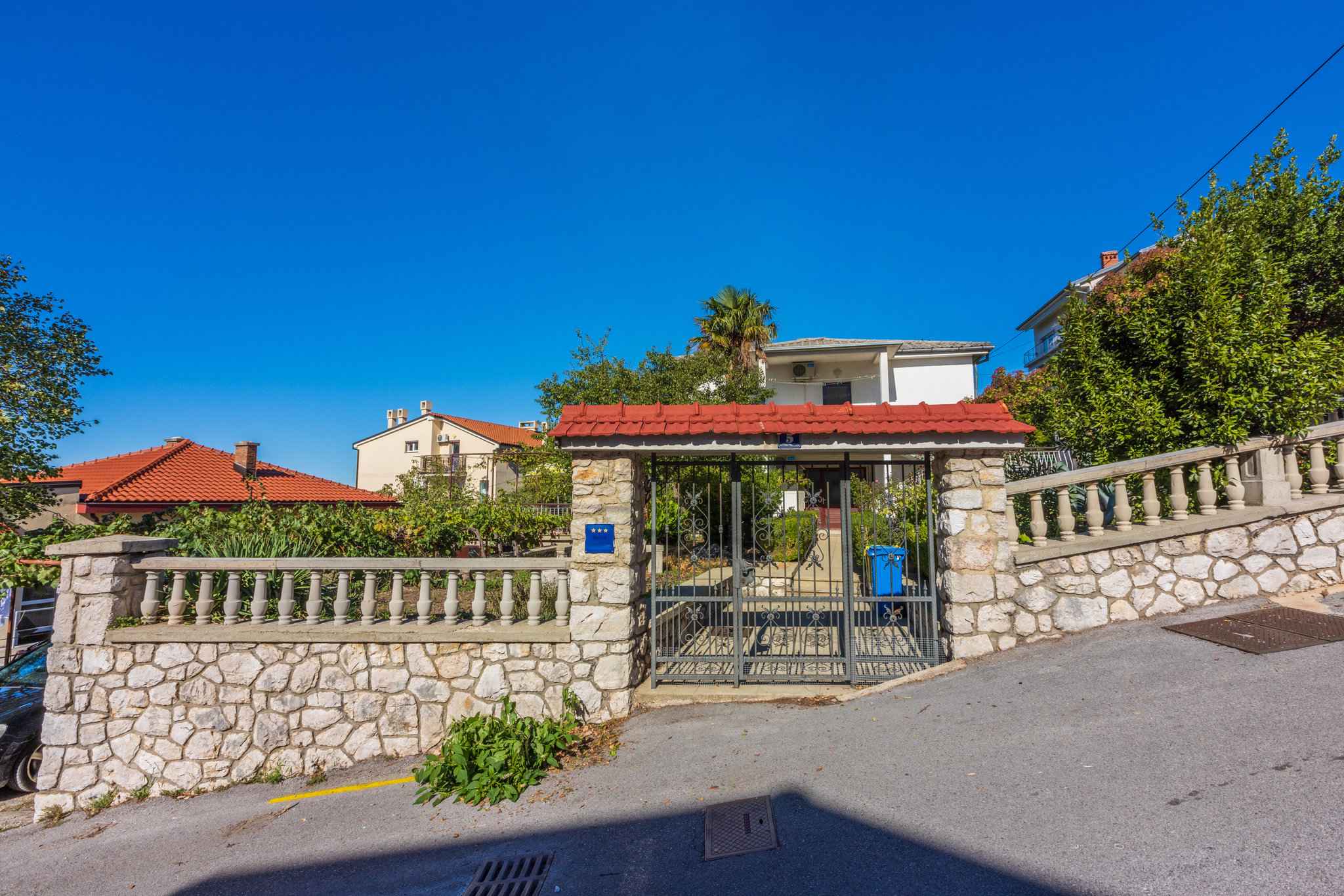 Ferienwohnung mit Terrasse, Klimaanlage und Meerbl  in Kroatien