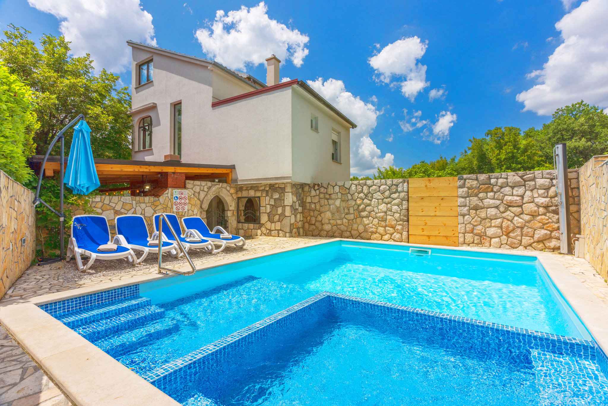 Ferienwohnung in ruhiger Lage mit Whirlpool, Swimm  in Kroatien