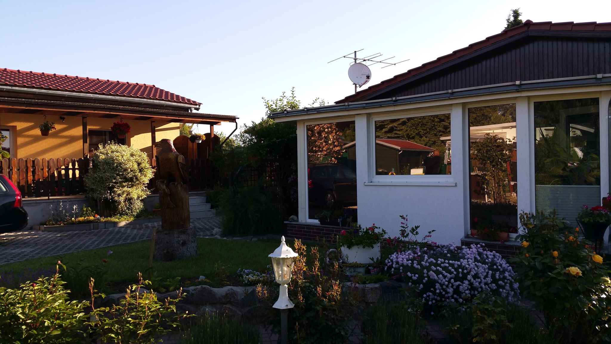 Bungalow mit überdachter Terrasse und Garten  Ferienhaus in Krummin