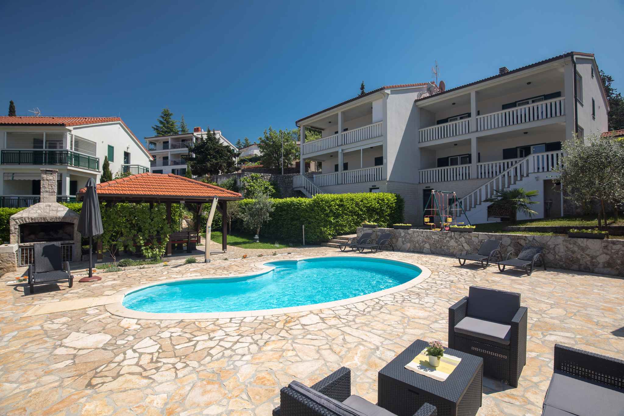 Ferienhaus mit Pool und Klimaanlage   kroatische Inseln