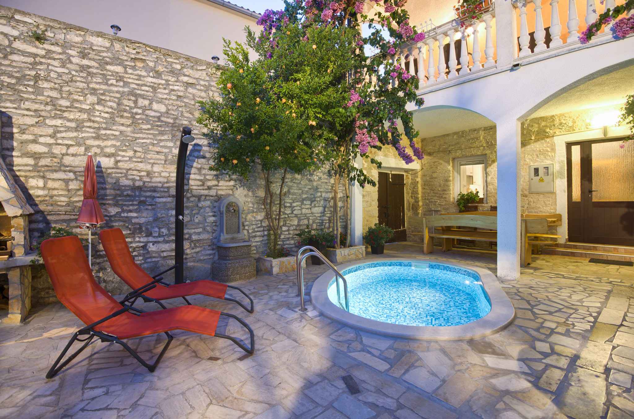 Ferienwohnung mit WiFi, Pool und Gartengrill  in Istrien