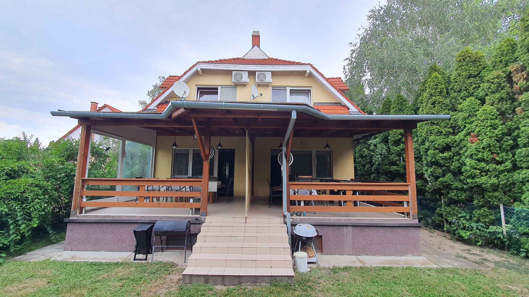 Ferienhaus mit Terrasse und Geschirrspülmasch  in Ungarn