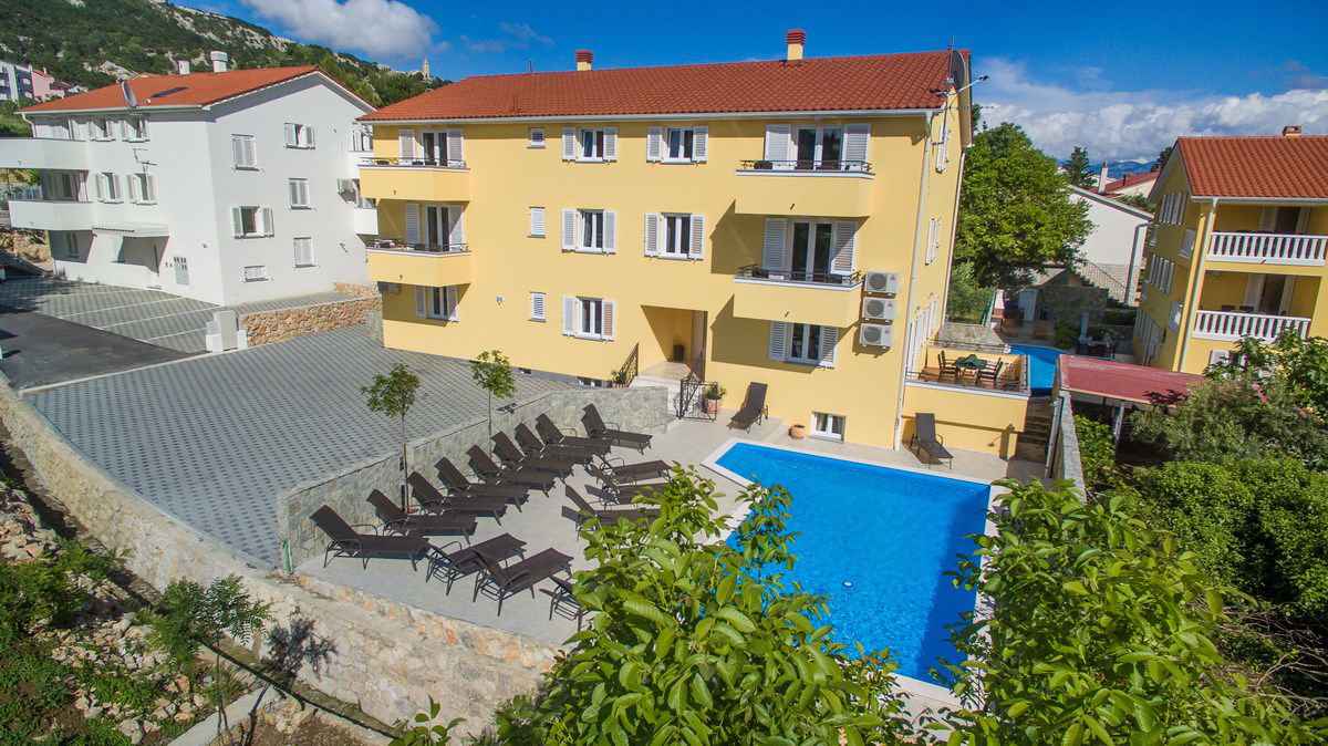 Ferienwohnung modern eingerichtet mit Pool, free W   kroatische Inseln