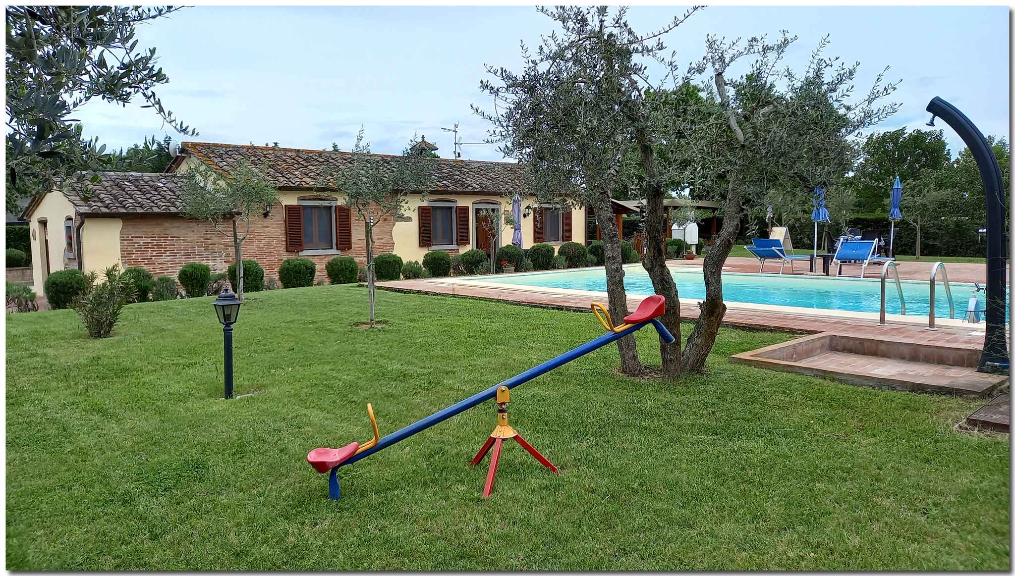 Villa mit Swimmingpool, WLAN und Klimaanlage im He Ferienhaus  Cortona Trasimeno