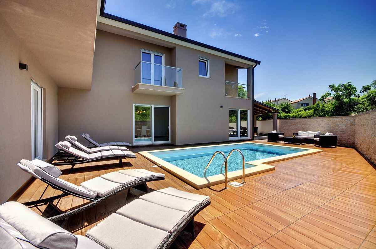 Villa mit Swimmingpool und Spielraum Ferienhaus  Rovinj