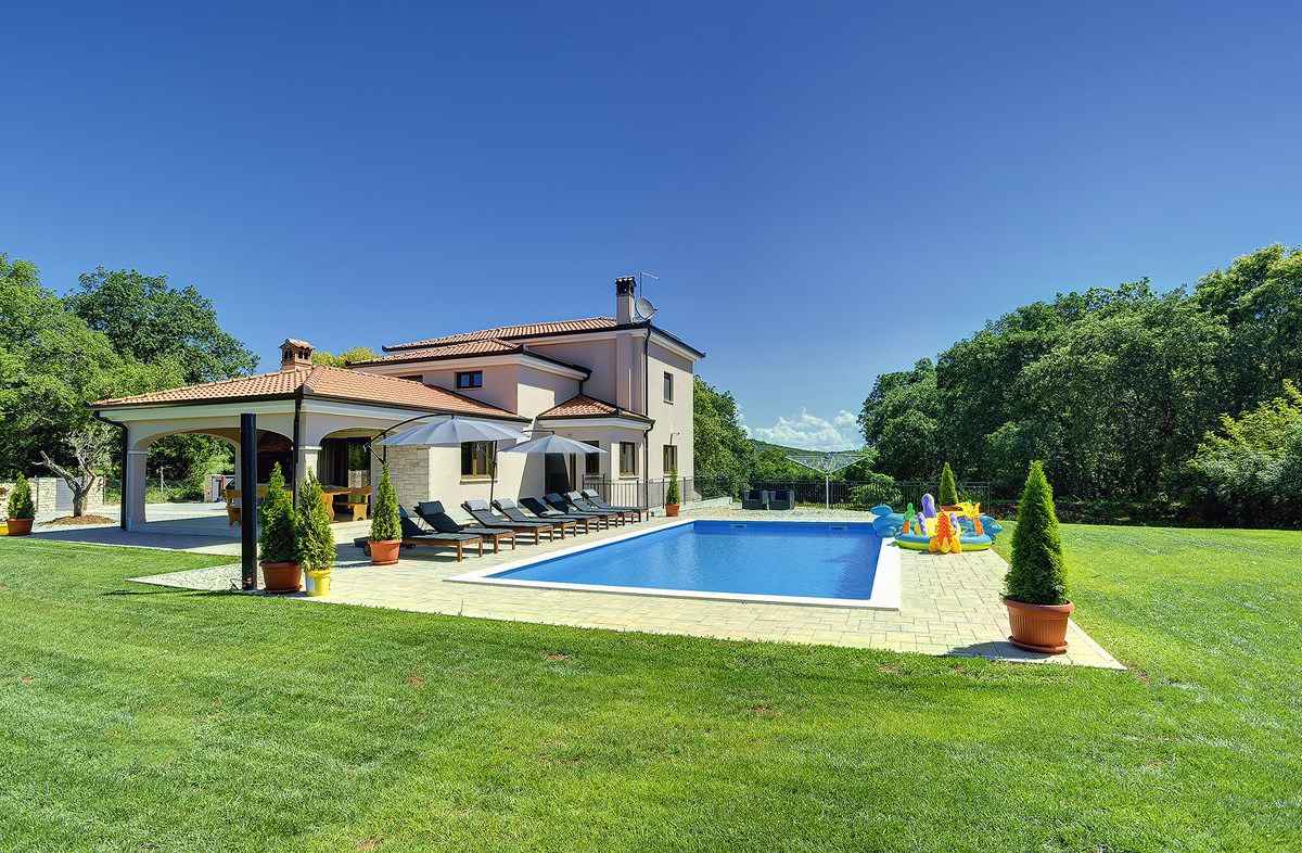Villa mit privatem Pool, Billard und Wi-Fi Ferienhaus in Istrien