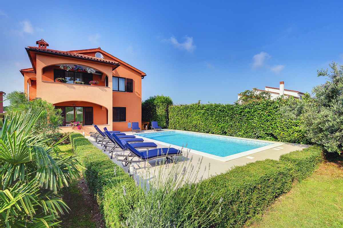 Villa mit Swimmingpool Ferienhaus in Istrien
