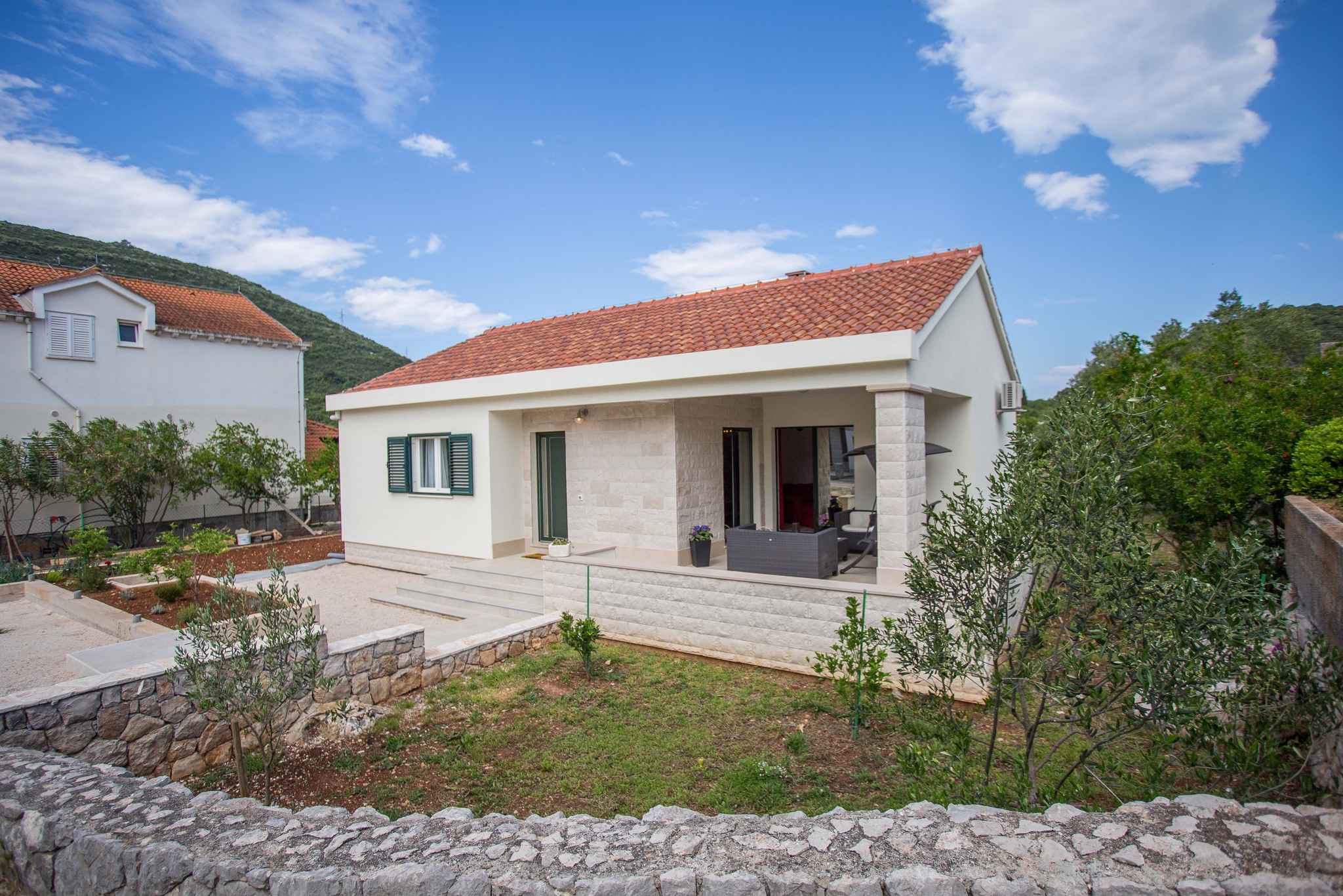 Ferienhaus 50 m vom Meer entfernt Ferienhaus in Dalmatien