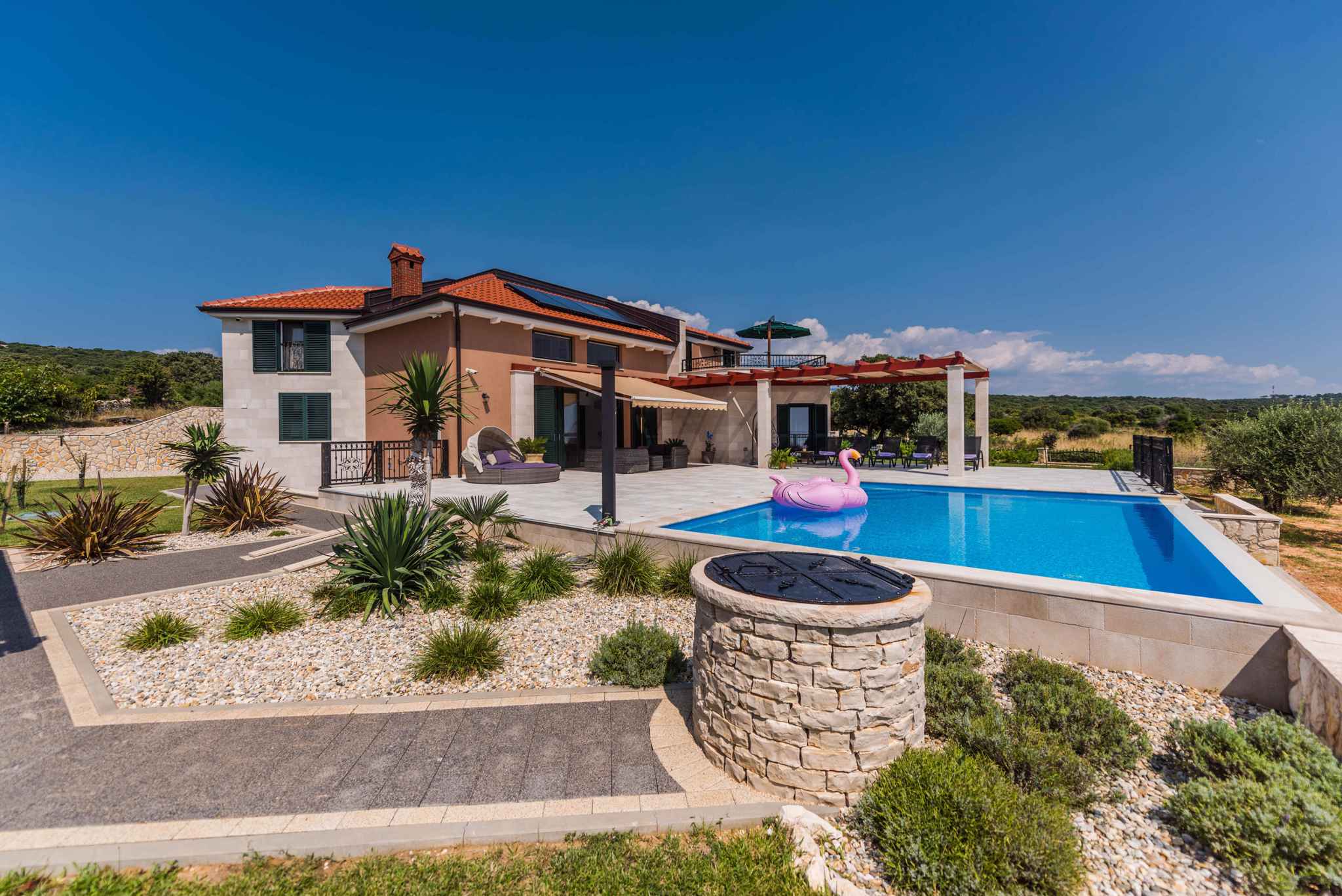 Ferienhaus mit Pool ,direkt am Meer Ferienhaus  kroatische Inseln