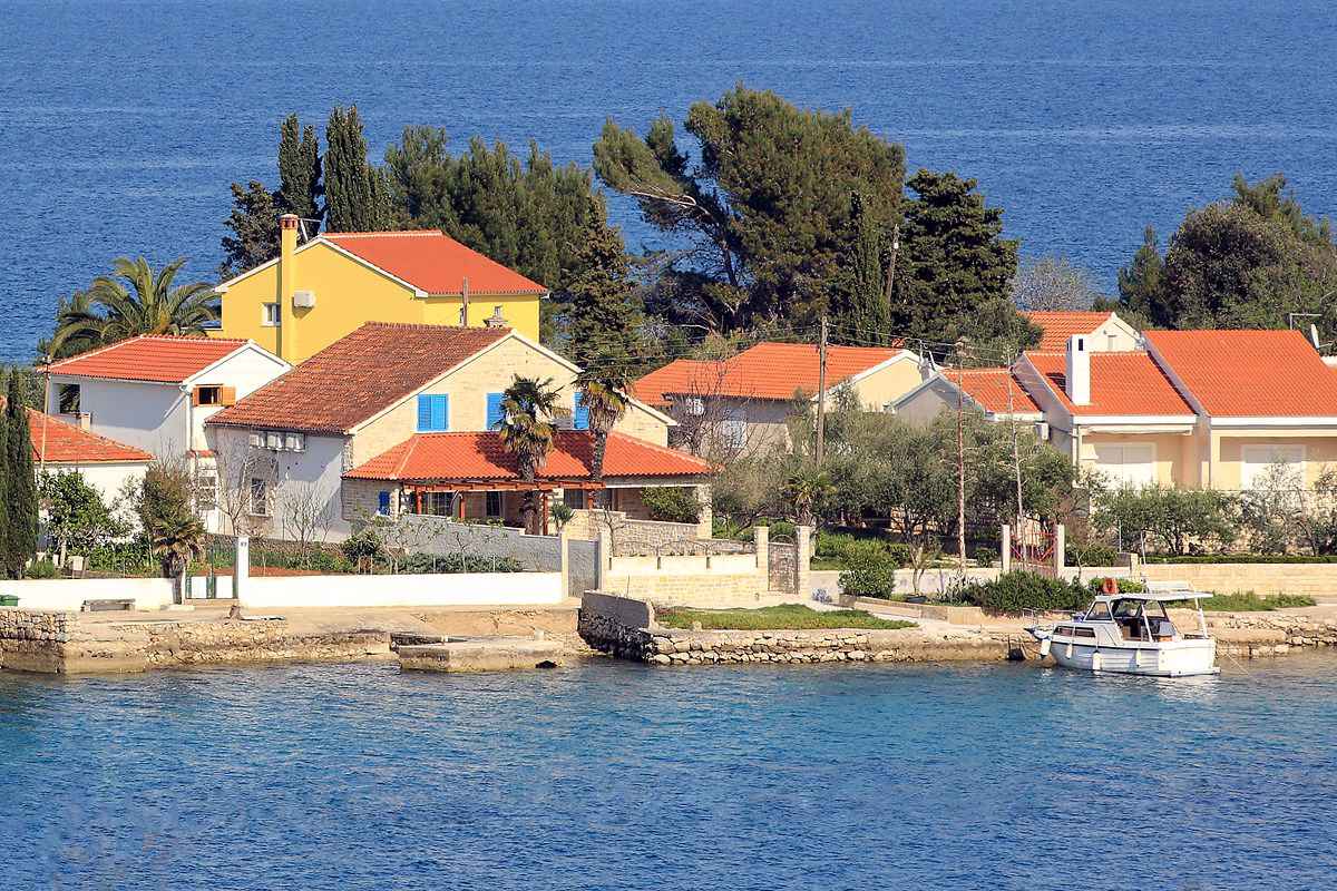 Villa direkt am Meer mit Pool Ferienhaus  Insel Ugljan