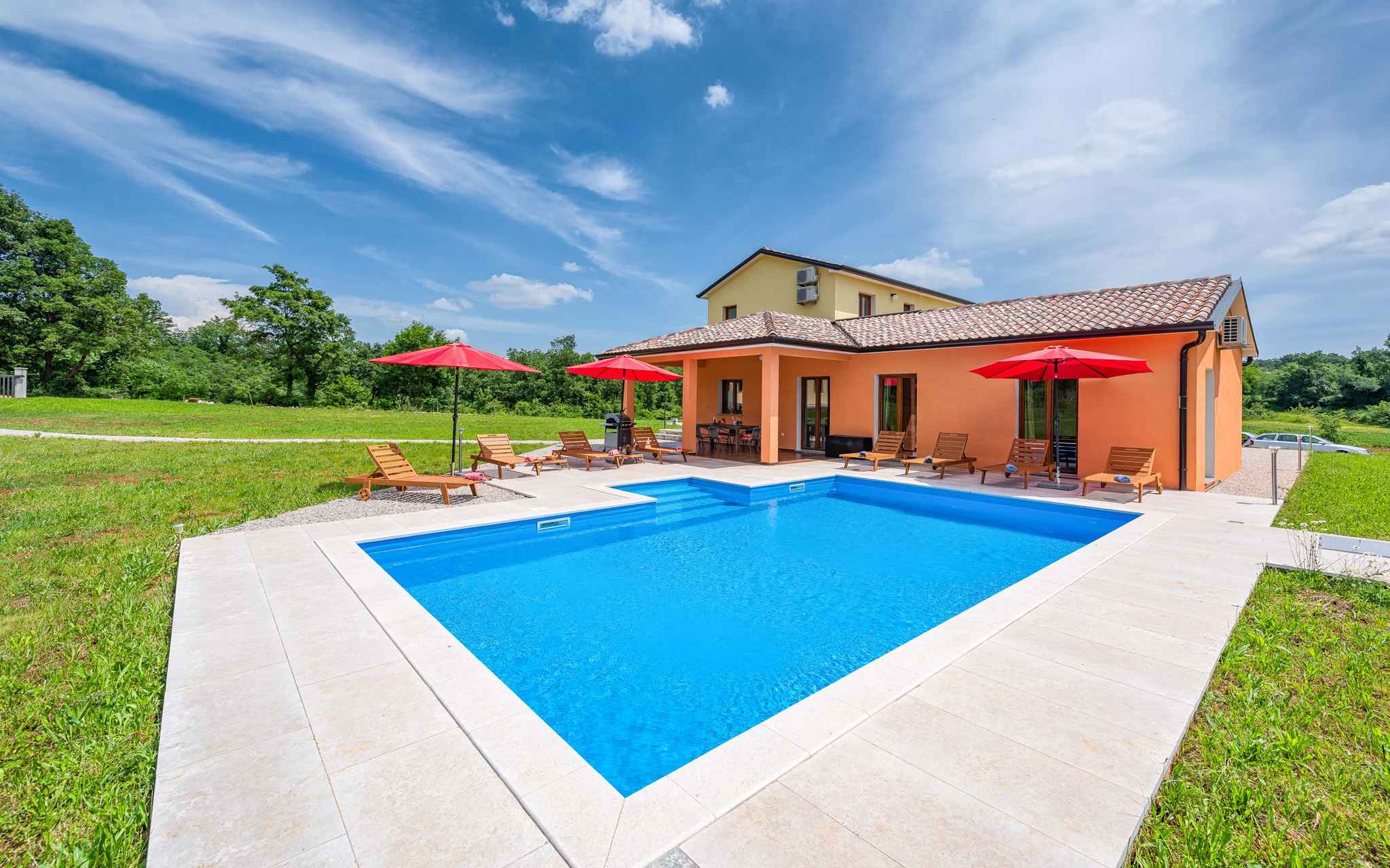 Ferienhaus mit Pool in ruhiger Lage Ferienhaus in Kroatien