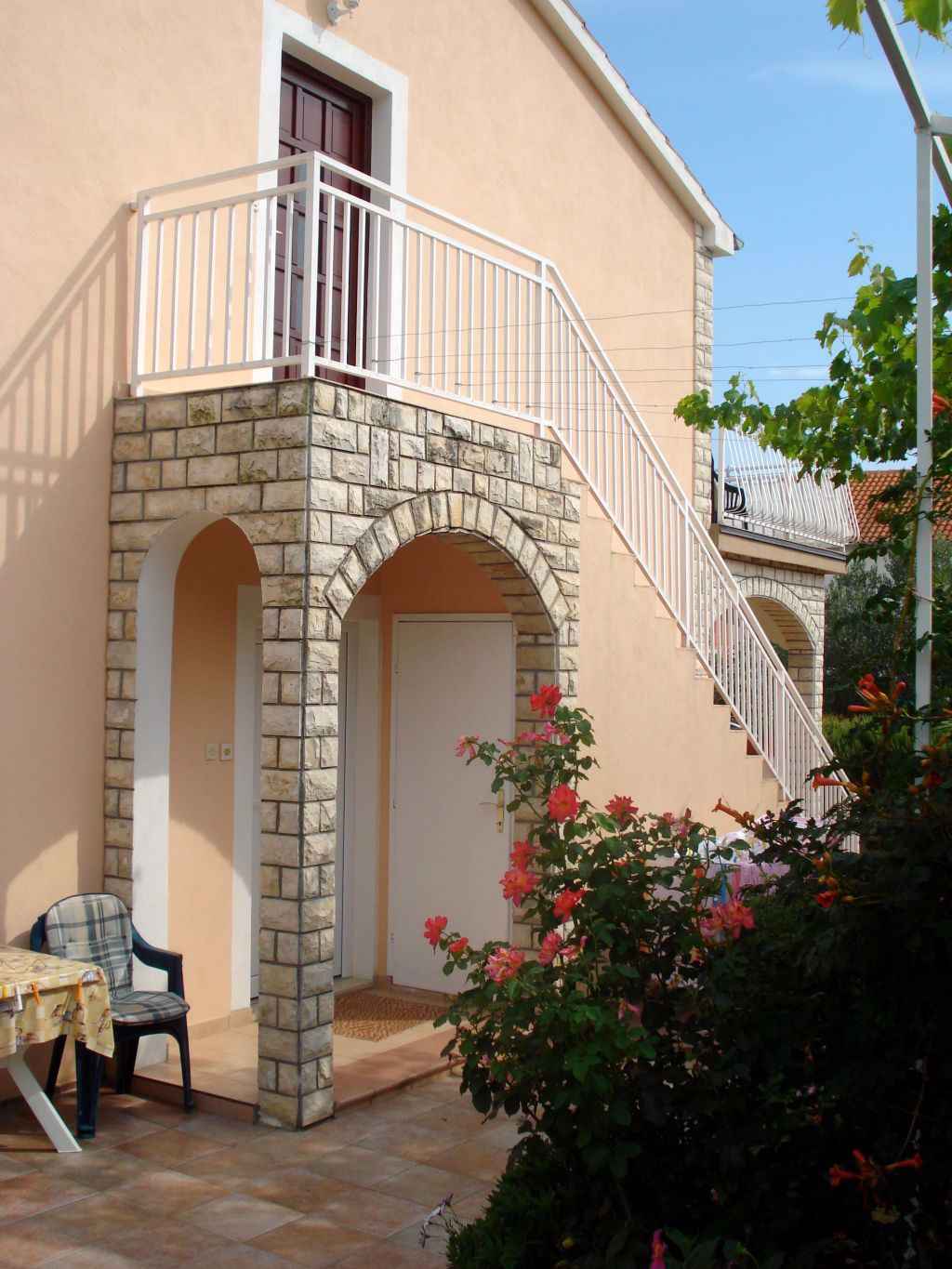 Ferienwohnung mit 25 qm großem Balkon und Klimaanlage (278782), Vodice, , Dalmatien, Kroatien, Bild 3