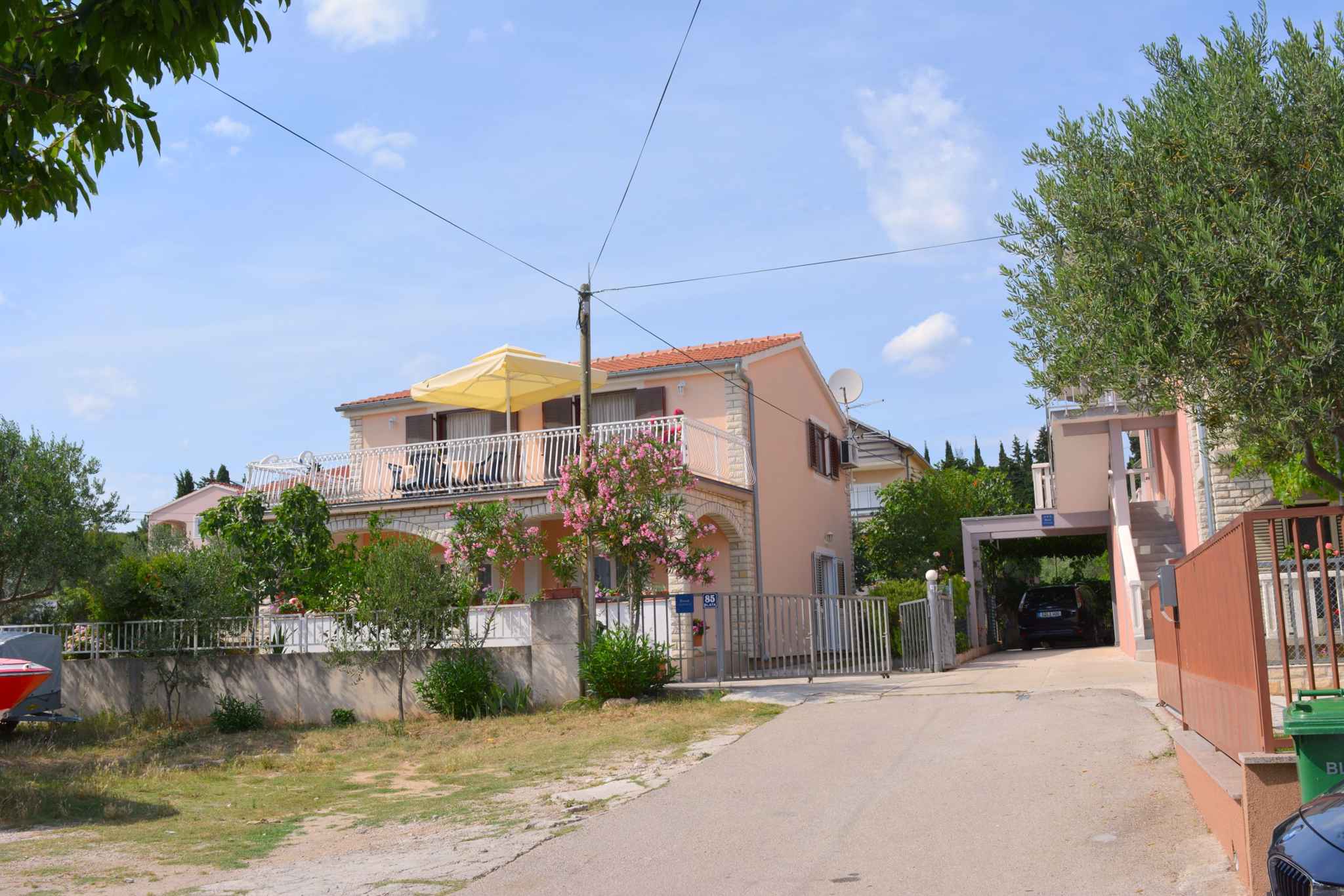Ferienwohnung mit 25 qm großem Balkon und Klimaanlage (278782), Vodice, , Dalmatien, Kroatien, Bild 2