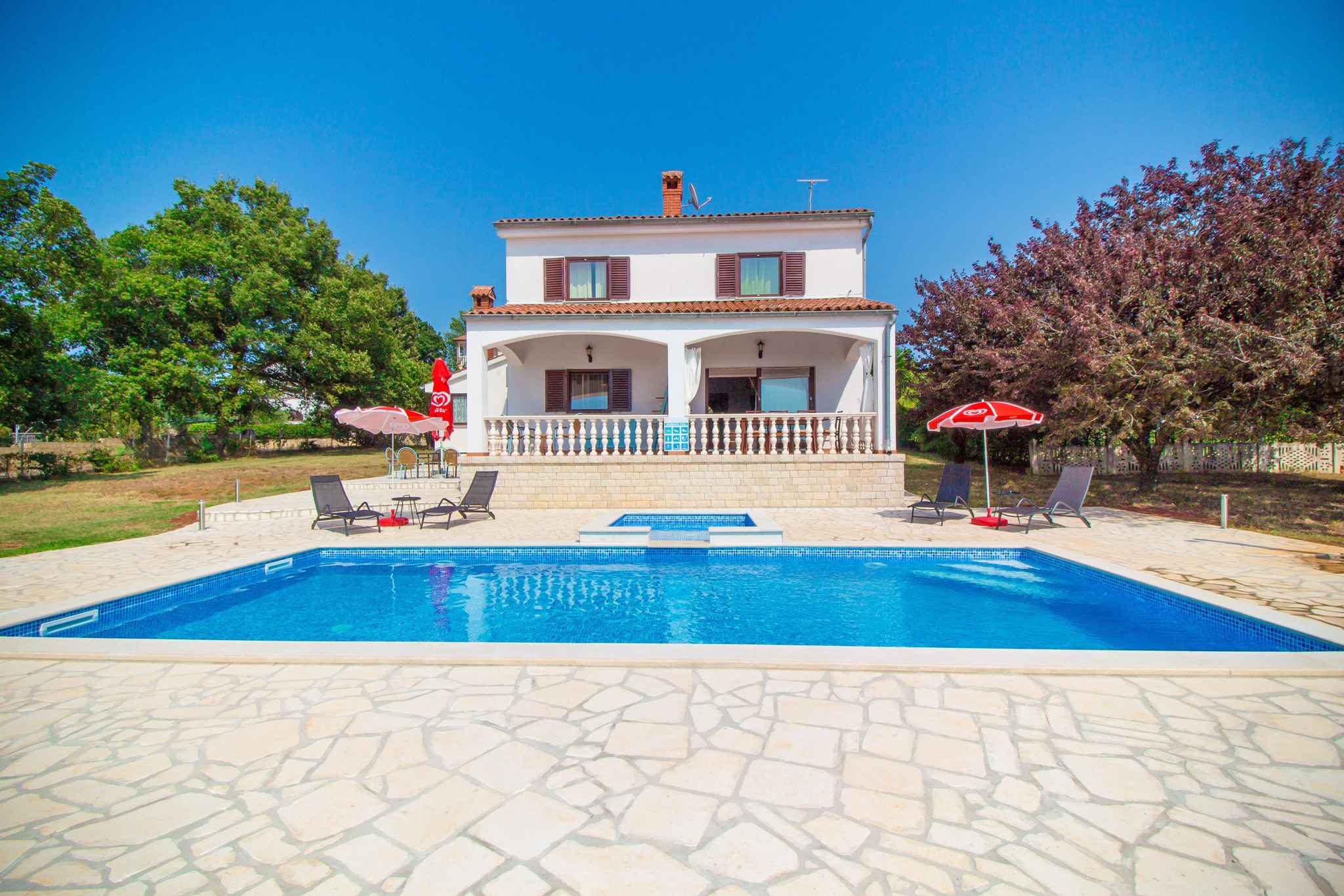 Ferienhaus mit Pool und Klimaanlage Ferienhaus in Europa