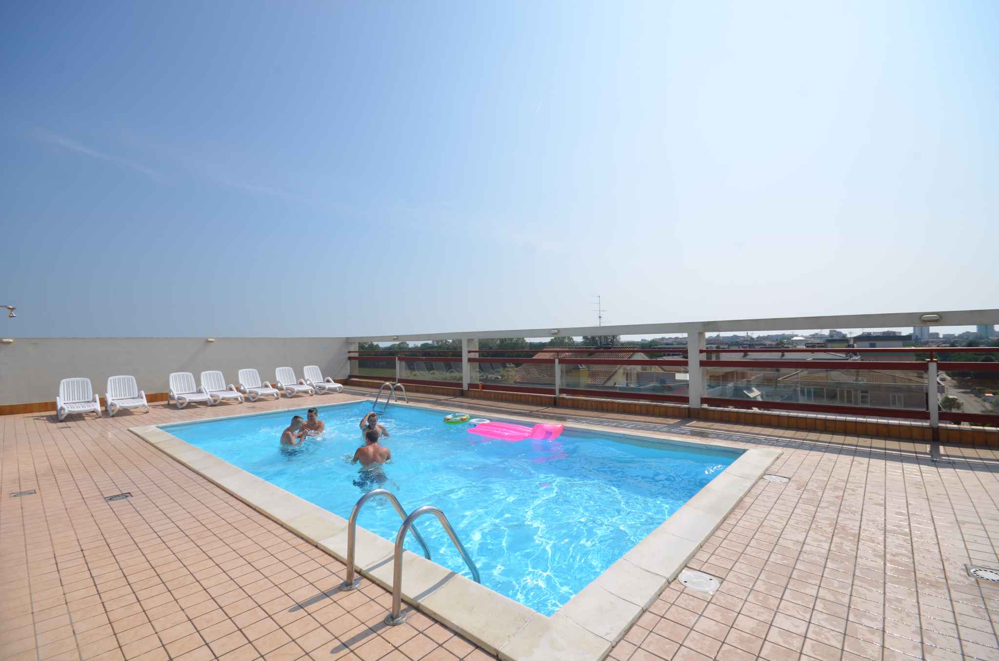 Ferienwohnung mit Pool auf dem Dach  in Bibione