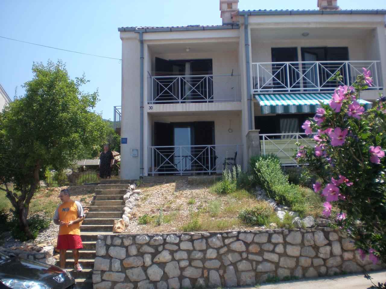 Ferienhaus mit einen Balkon und Meerblick   Klenovica