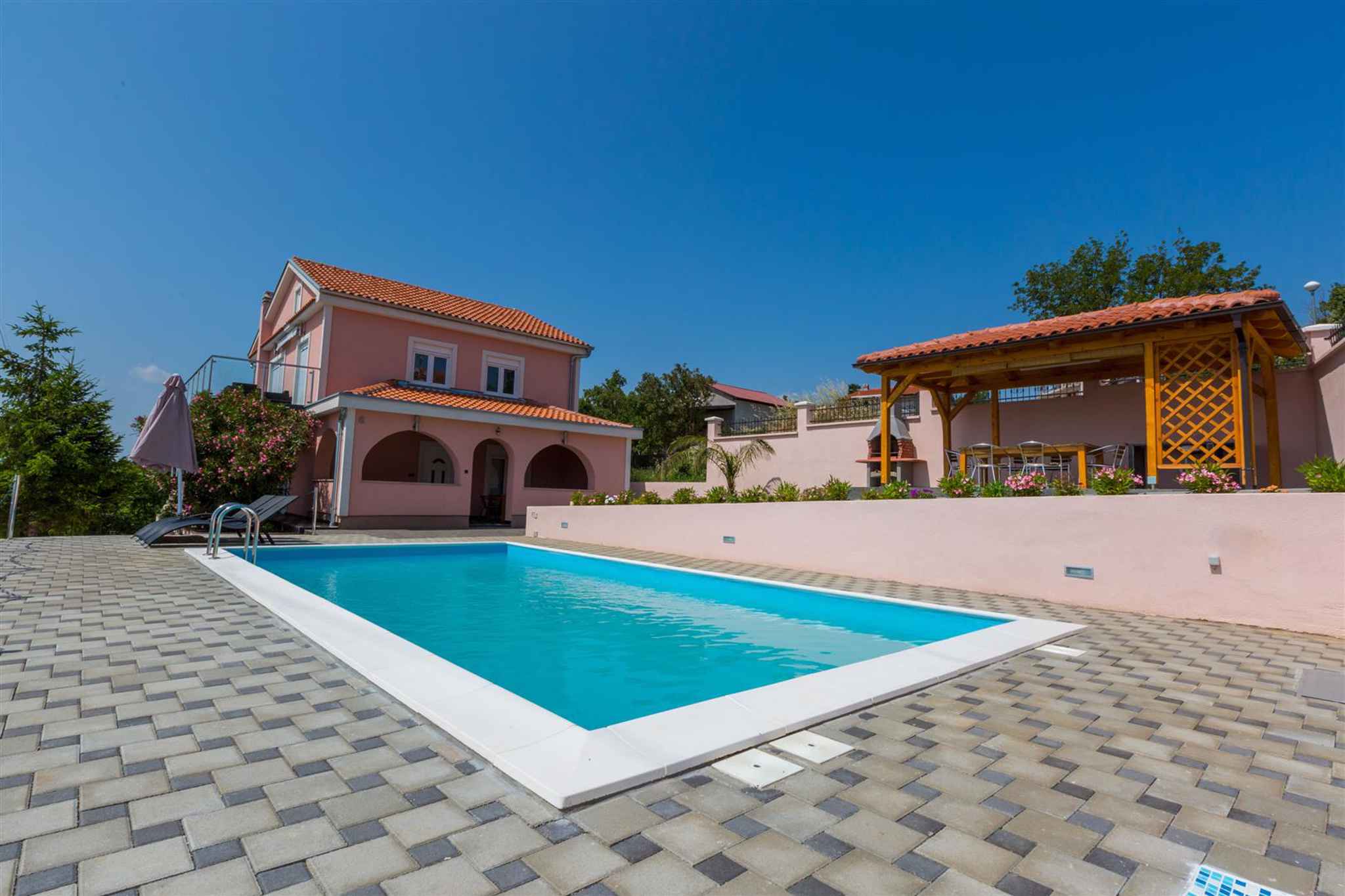 Villa mit Pool Ferienhaus  Crikvenica