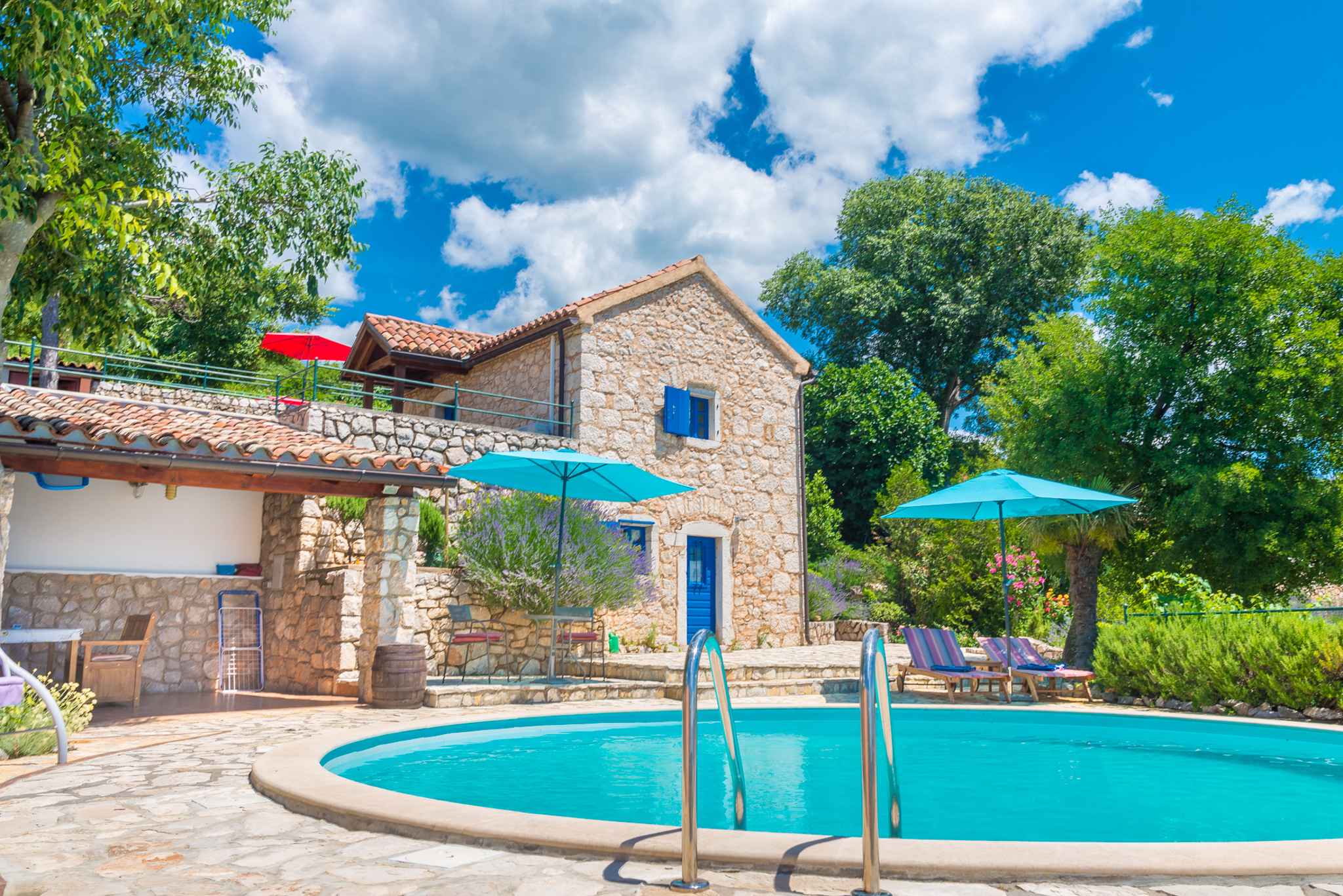 Ferienhaus mit Außenpool und Meerblick Ferienhaus in Kroatien