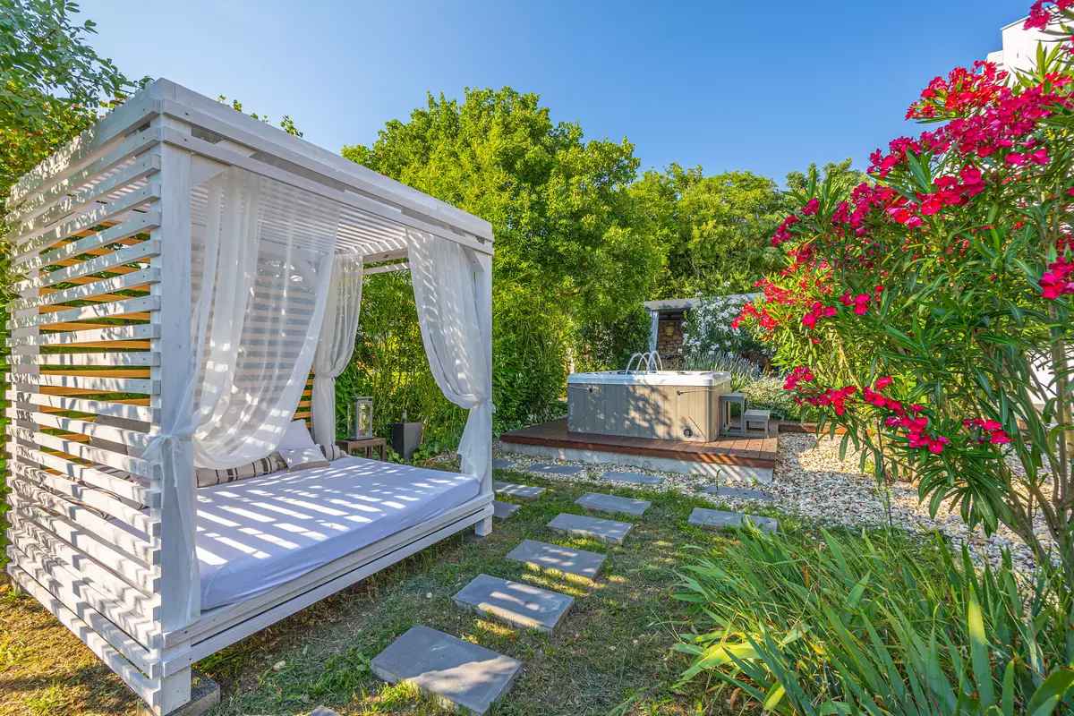 Villa mit Swimmingpool und Whirlpool Ferienhaus in Kroatien