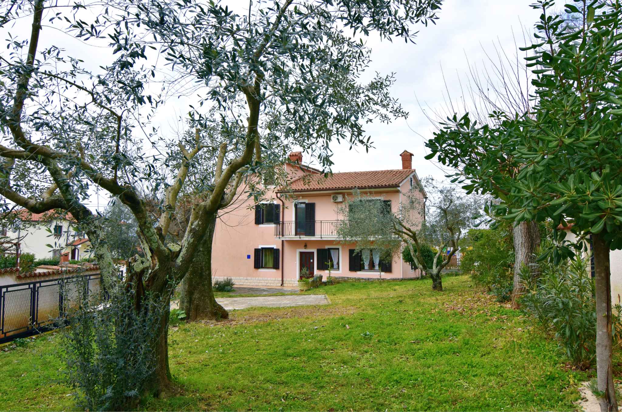 Ferienhaus modern für Gruppen, Familien und F Ferienhaus in Istrien